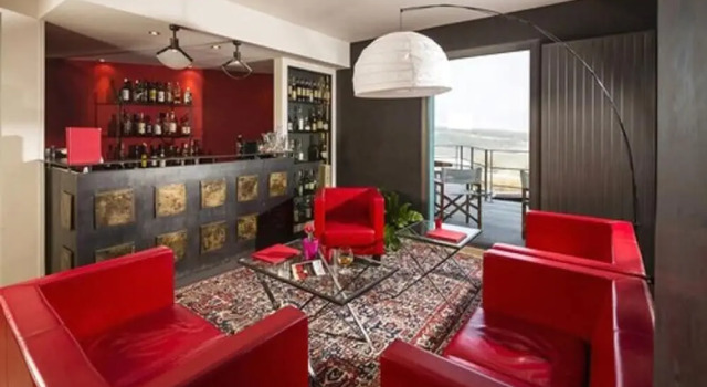 Hotel La Montagne de Brancion, Book Hotel Hoteller i Burgund med parkering, Parkering