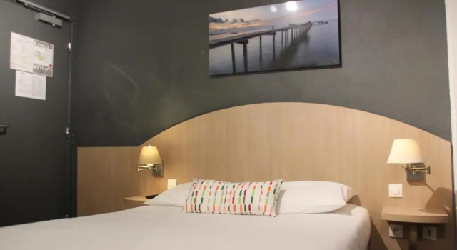 Hotel Vol de Nuit