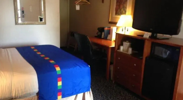Park Inn Harrisburg West, PA