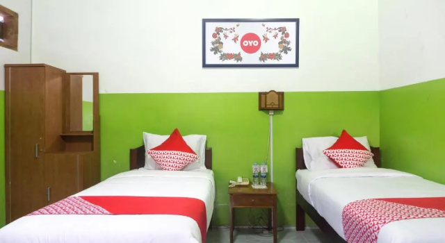 Deluxe Twin room Hotel O Srikandi Hotel