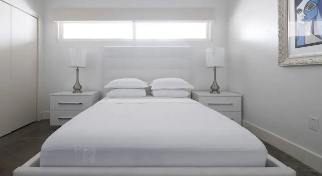 The Netherland R5F - Ocean Drive Condo, Забронировать Отель Майами-Бич Miami Metropolitan Area, рядом с Пляж Lummus Park Beach