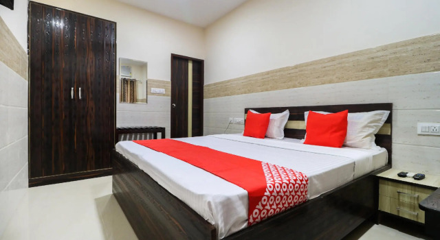 OYO 49095 Hotel K Fort, Rezervovat Hotel Hotely v Punjab s parkováním, Parkování