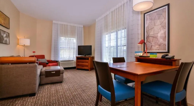 Двухместный люкс c 1 комнатой TownePlace Suites by Marriott Thousand Oaks Ventura County
