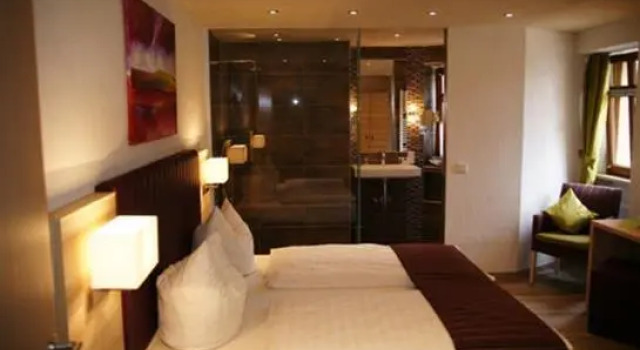 Landhotel im Klostereck, Забронировать Отель Флонхайм земля Гессен