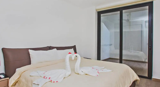 Koox Moma 42 Condohotel, Забронировать Отель Отели Плая-дель-Кармен 3 звезды, рядом с Church of Guadalupe, 3*