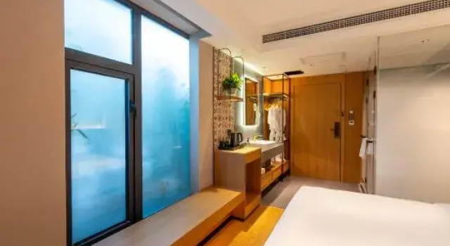 TRUE GO Courtyard-Style Hotel (Beijing Guomao Dawang Road Subway Station)