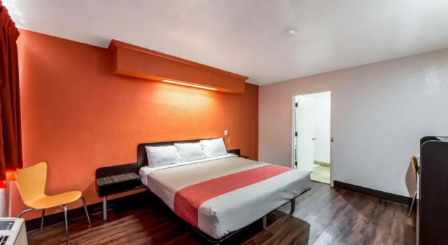 Номер Standard Motel 6 San Antonio, TX - Frost Bank Center