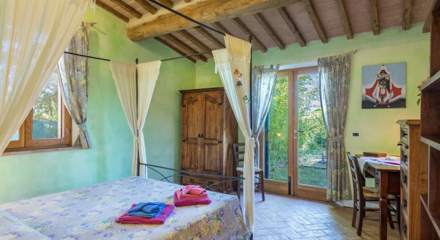 Villa Renata, Buchen Sie Villa Hotels in Merse-Tal mit Pool, Schwimmbad