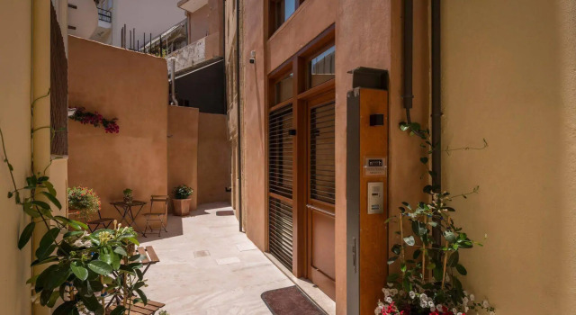 Neoria Houses