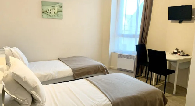 Номер Standard Hôtel des quatre saisons