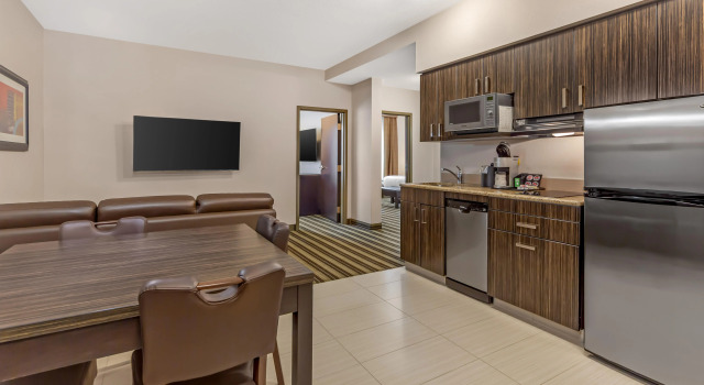 Четырёхместный люкс Best Western Plus Drayton Valley