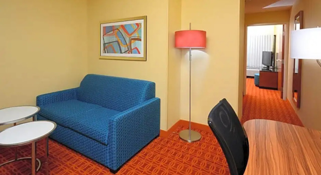 Двухместный люкс c 1 комнатой Fairfield Inn and Suites by Marriott Winston Salem/Hanes