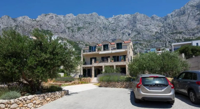 Апартаменты Apartments Denis