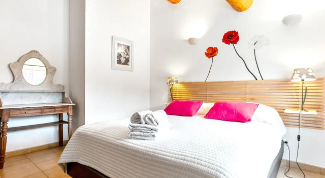 Villa with 3 Bedrooms in Beaumes-De-Venise, with Private Pool, Enclosed Garden And Wifi