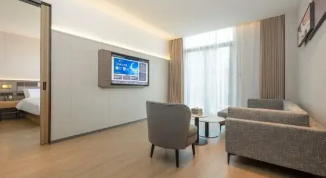 Люкс Homeinn Plus Hotel (Xi'an Tebian Electric Industrial Park Western Avenue)