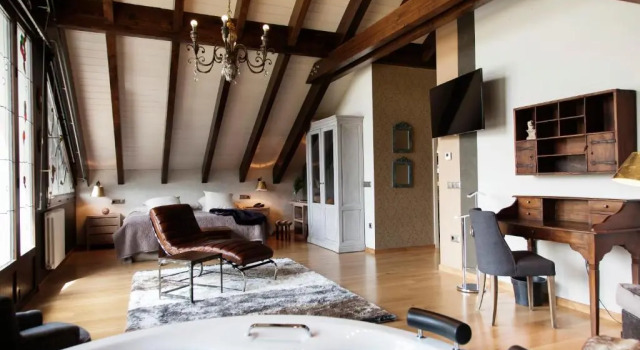 Люкс с балконом и с красивым видом из окна Hotel Villa de Torla