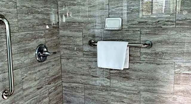 Двухместный номер Standard с балконом Inn at East Beach