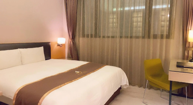 Двухместный номер Standard Tsun Huang Hotel