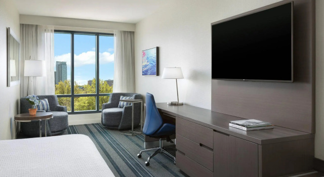 Двухместный номер Deluxe Courtyard by Marriott Boston Cambridge