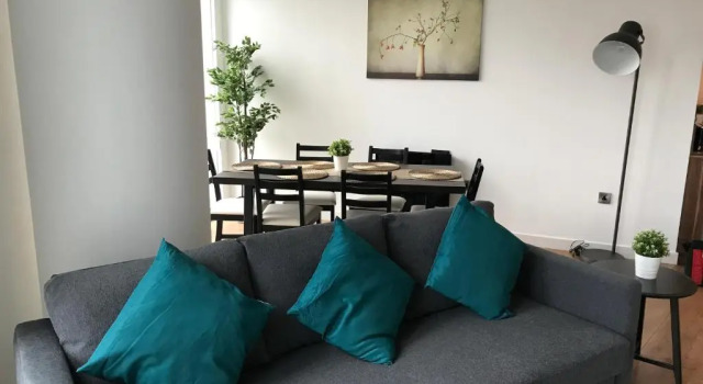 Lapwing - Sleeps up to 6, Fabulous panoramic city views, 12th Floor 2 bed city centre apartment, Perfect for work or leisure!