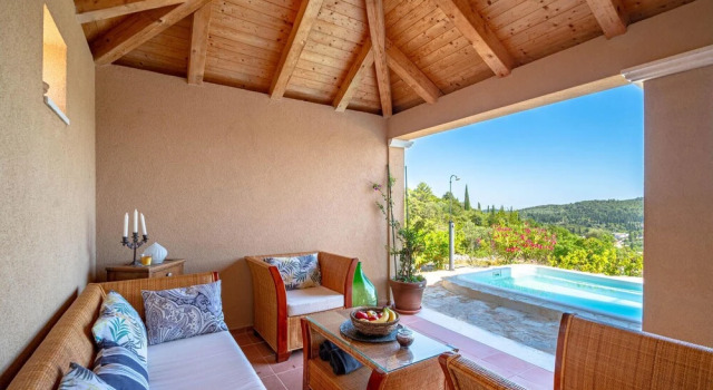 Amazing Home In Zrnovo, Prenota Hotel Hotel a Croatian Islands con piscina, Piscina