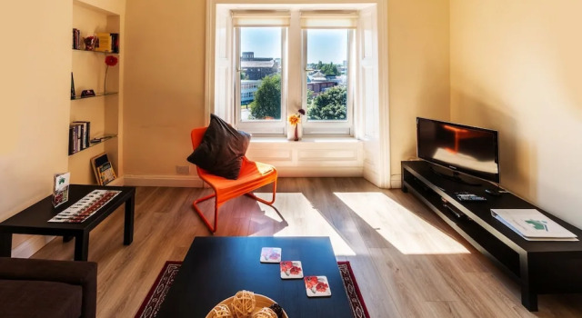 Mycosyapartment 47, Забронировать Апартаменты/квартира Отели Пейсли с парковкой, рядом с Thomas Coats Memorial Baptist Church, Парковка