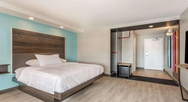 Двухместный номер Standard Tru By Hilton Madison West