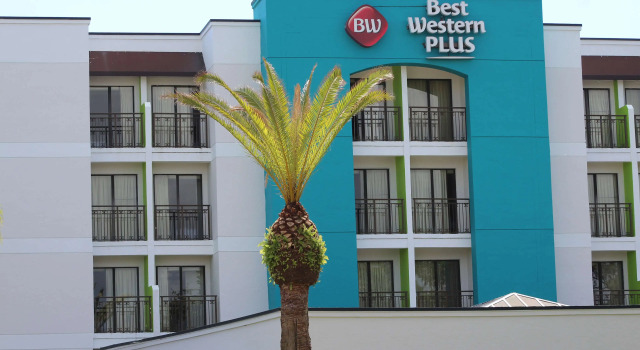 Best Western Plus Deerfield Beach Hotel & Suites, Забронировать Отель Дирфилд-Бич штат Флорида