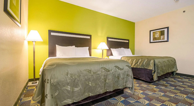 Четырёхместный номер Standard Quality Inn & Suites Glenmont - Albany South