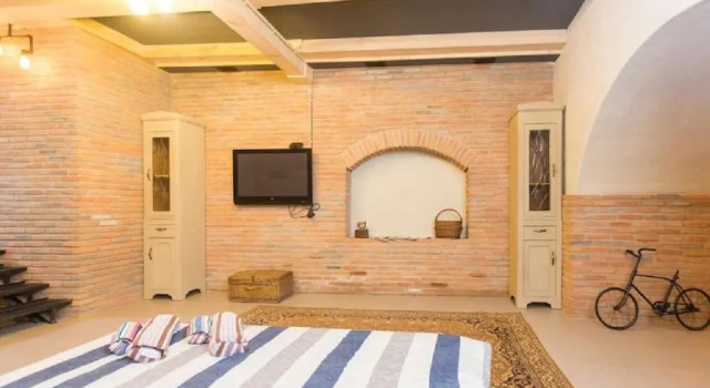 Nice Room Khanuma, Забронировать Апартаменты/квартира Отели Тбилиси с парковкой, рядом с Парк Рике, Парковка