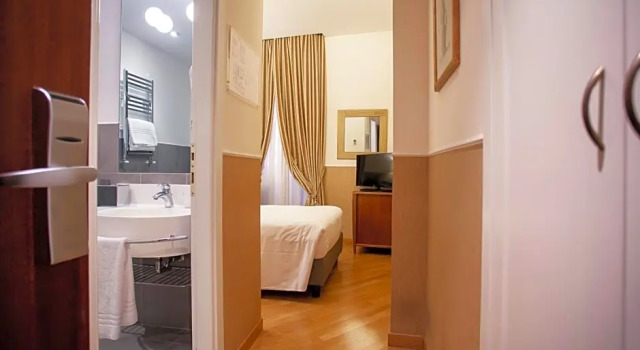 Standard- Enkelt værelse Adriano Hotel