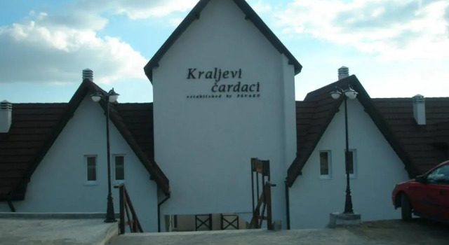 Čar 1