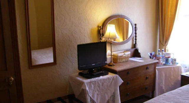Номер Deluxe Anton Guest House Bed and Breakfast