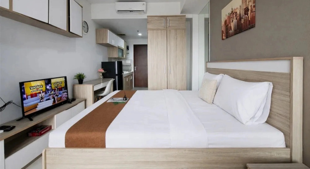 Simply Minimalist Studio Apartment Springwood Residence Tangerang, Buchen Sie Ferienwohnung Hotels in Tangerang mit Pool, in der Nähe von Einkaufszentrum Grand Serpong, Schwimmbad