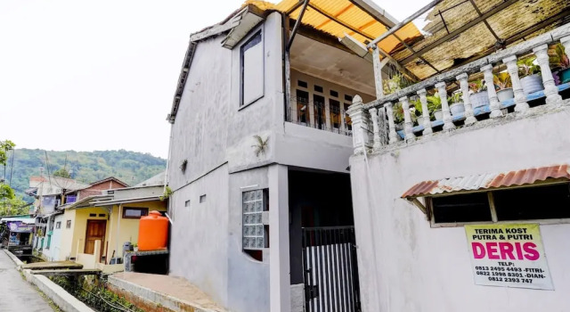 OYO Life 90701 Kost Syariah Deris