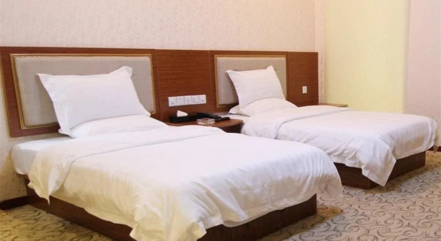 Deyu Business Hotel, Boek Hotel Hotels in Guangdong met parkeren, Parkeren