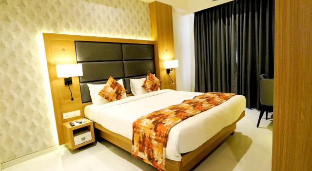 Hotel Town Palace, Rezervovat Hotel Hotely v Bangalore s parkováním, Parkování