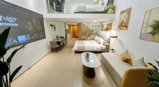 Трёхместный люкс Дуплекс Star Theme Apartment (Guangzhou Panyu Tianhe Chengnancun Wanbo Metro Station)