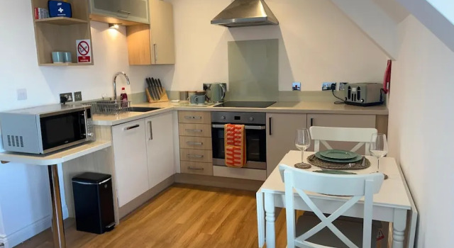 Апартаменты Apartment - Centre of Swanage Stunning Sea Views