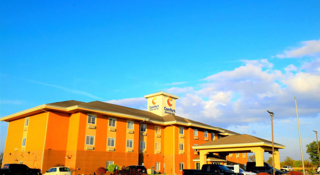 Comfort Inn & Suites Greenville I-70, Rezerwuj Hotel Hotele w Illinois z basenem, Basen