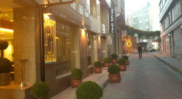 Bella Hotel