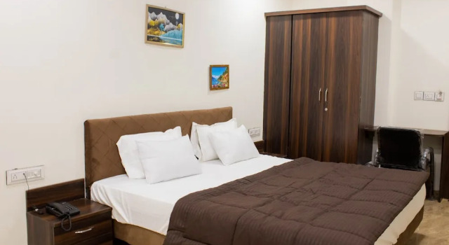 Hotel Kiwi Inn, Забронировать Отель Недорогие отели штата Махараштры, недорого