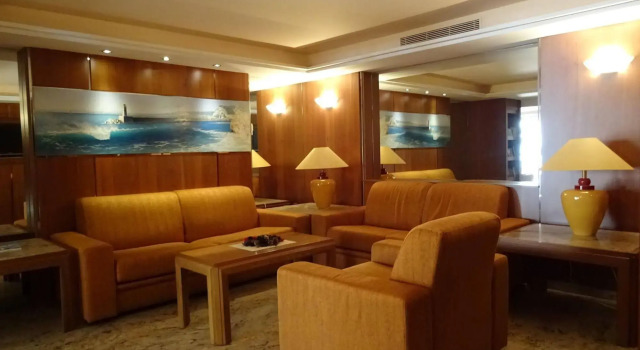Hôtel Massenet, Забронировать Отель Ницца Приморские Альпы, рядом с Набережная Соединенных Штатов
