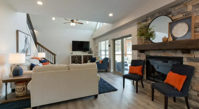 Journey's Remedy Lite - Lake View - Closest to Indoor Pool - Sleeps 22