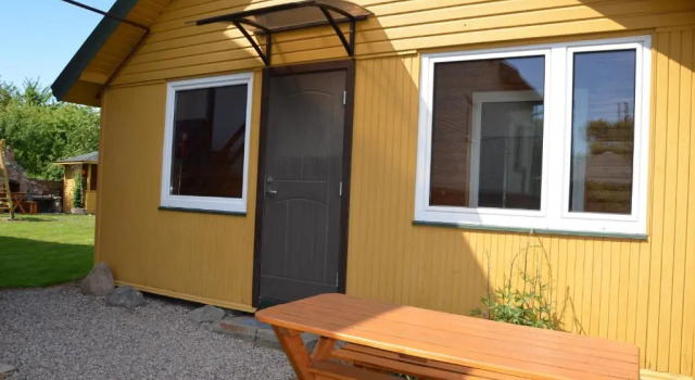 Namelių ir 2-4 vietų kambarių nuoma Šventojoje, Žuvėdrų g, Varaa Matkakoti Hotellit Klaipeda pysäköinnillä, Pysäköinti
