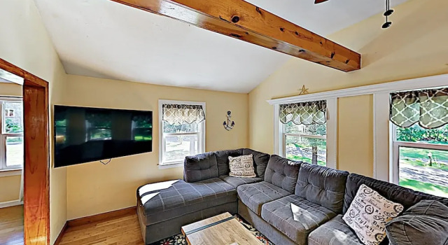 New Listing! Wooded W/ Firepit - Near Beach 4 Bedroom Home, Забронировать Дом для отпуска Ист-Сендвич Полуостров Кейп-Код