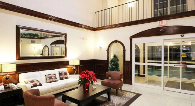 Comfort Suites Near University, Забронировать Отель Норт-Брансуик North Jersey