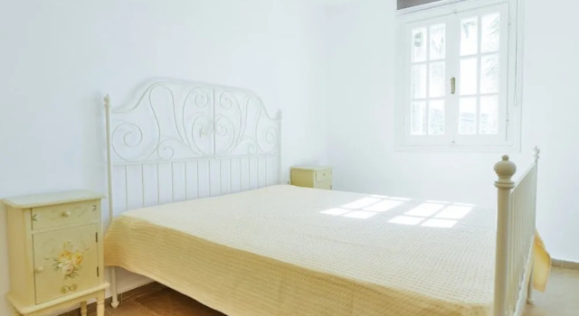Lovely 3-Bedroom House in Tinos, Забронировать Дом для отпуска Виллы Тиноса, Вилла