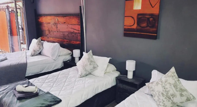 Люкс Deluxe Ay Jays Guesthouse