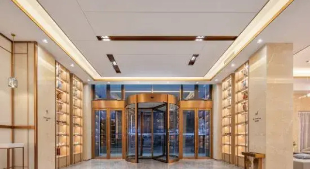 Lavande Hotel(Qingdao Lanxiu City Oriental Eden Store), Prenota Hotel Hotel a Shandong con parcheggio, Parcheggio